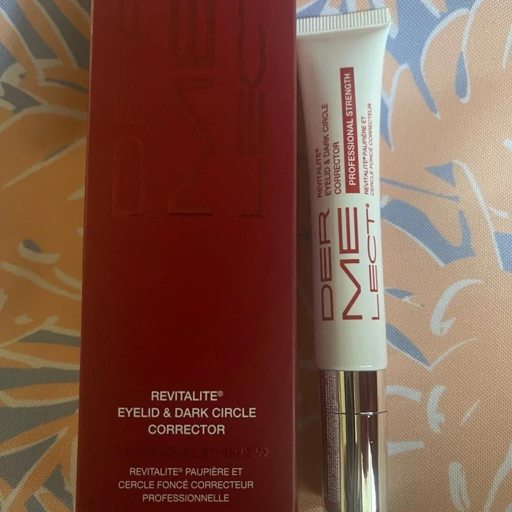 Dermelect Revitalite Eyelid& Dark Circle Corrector - Picture 2 of 2